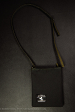 [JetSetter] オメテオトル [二面サコッシュ ブラック&カーキ]